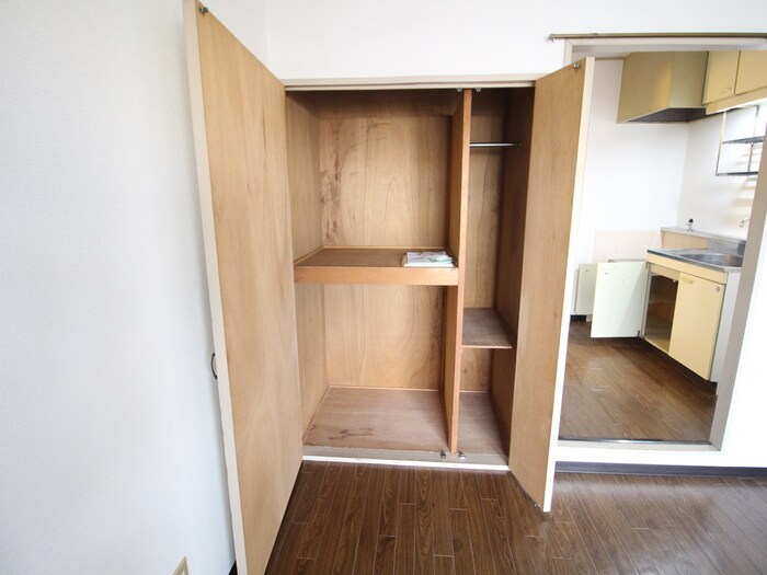 物件内観写真11　(収納)