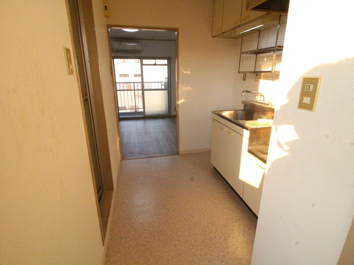 物件内観写真20　(廊下)