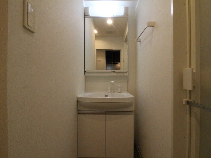 物件内観写真10　(洗面)