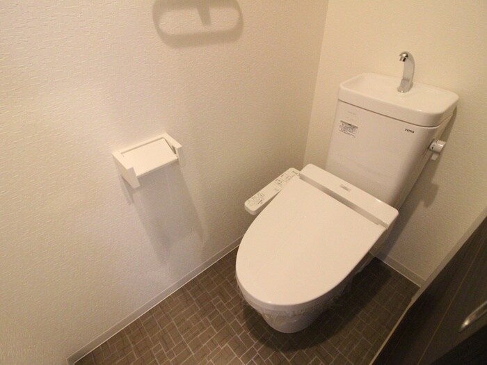 物件内観写真11　(トイレ)