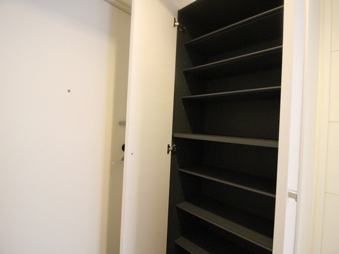 物件内観写真19　(靴箱)