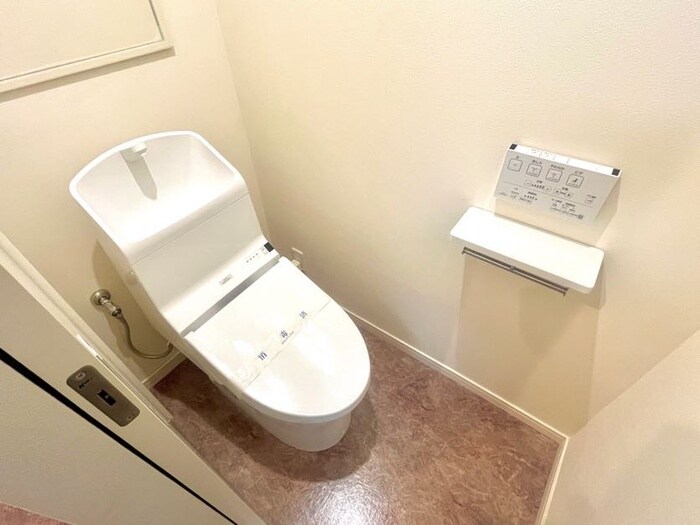 物件内観写真16　(トイレ)