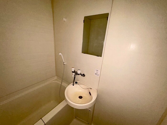 物件内観写真11　(洗面)