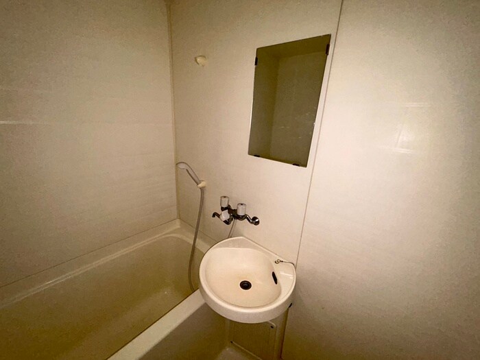 物件内観写真11　(洗面)