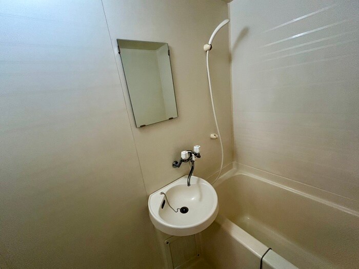 物件内観写真11　(洗面)