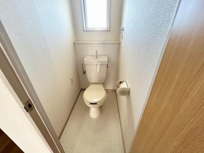 物件内観写真13　(トイレ)