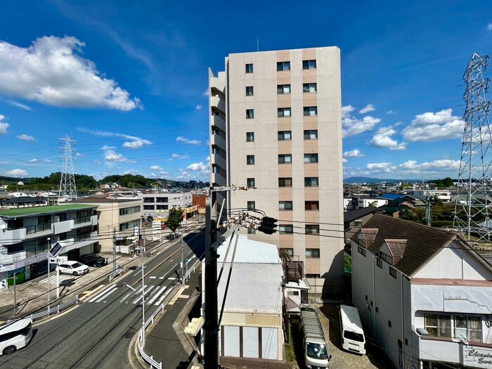 物件内観写真16　(室内からの展望)