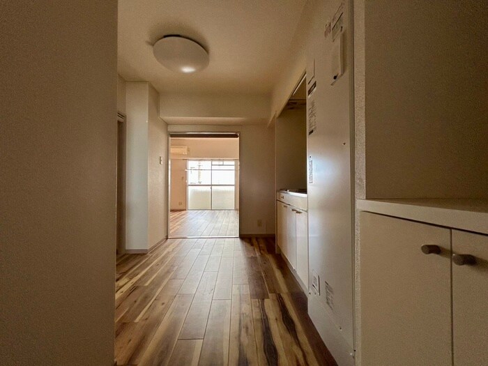 物件内観写真19　(廊下)