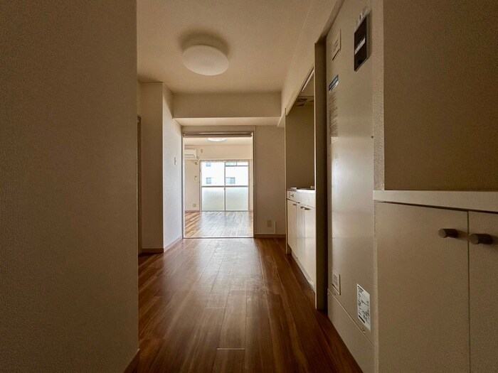 物件内観写真19　(廊下)