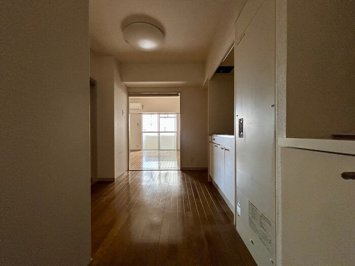 物件内観写真20　(廊下)