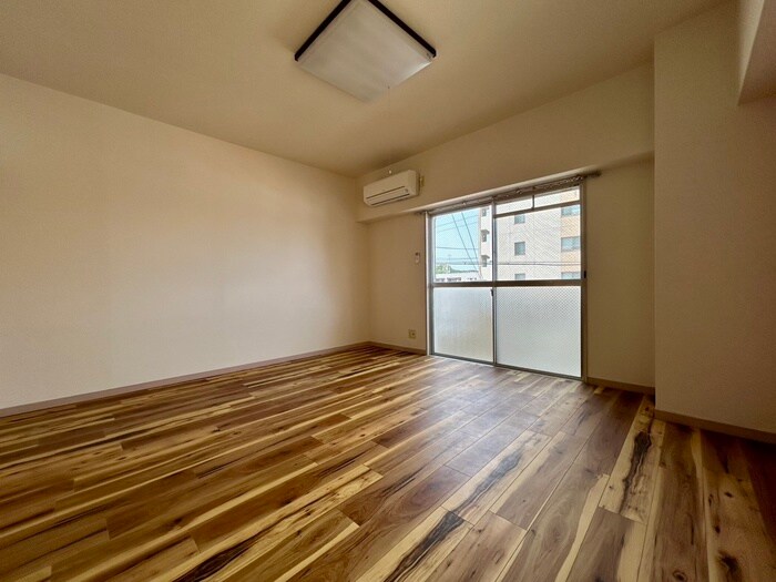 物件内観写真21　(居室)