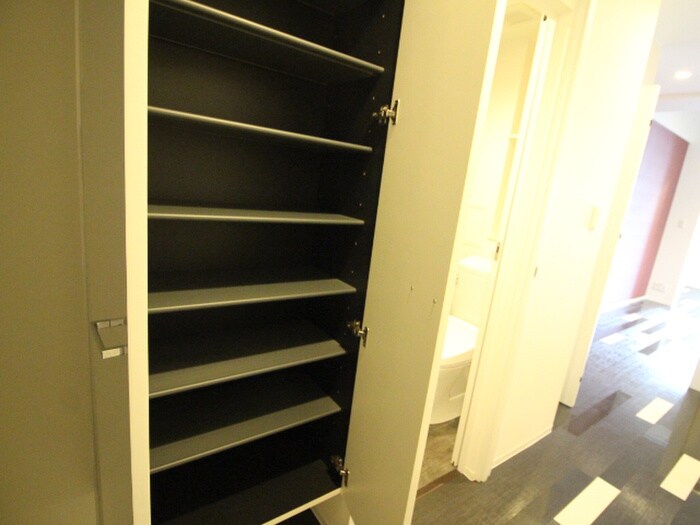 物件内観写真14　(靴箱)