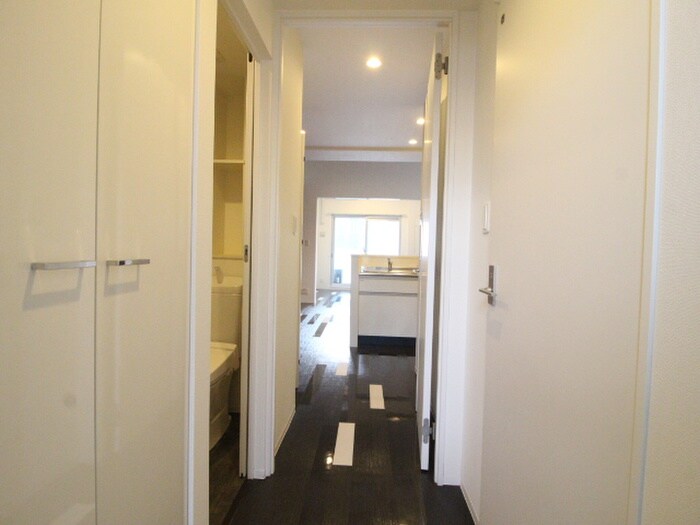 物件内観写真15　(廊下)
