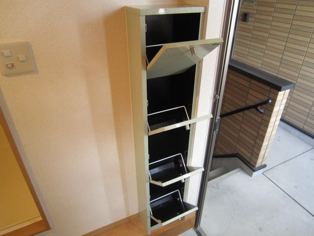 物件内観写真11　(靴箱)