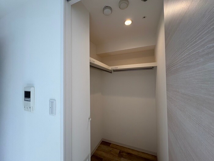 物件内観写真12　(収納)