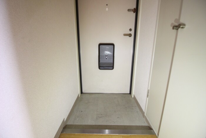 物件内観写真21　(玄関)