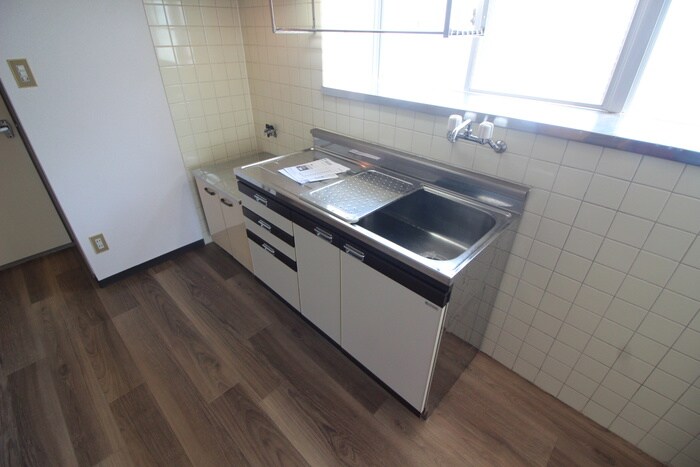 物件内観写真4　(キッチン)