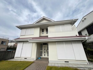 ウエストハウス外観写真