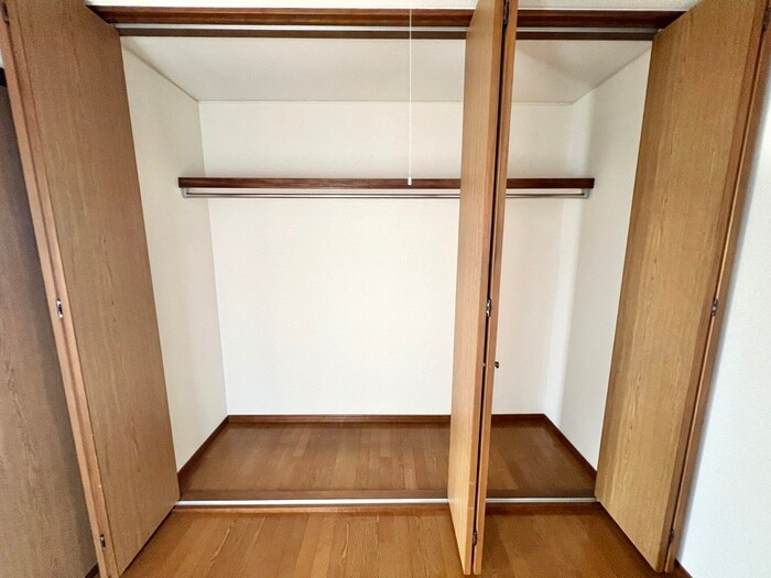 物件内観写真16　(収納)