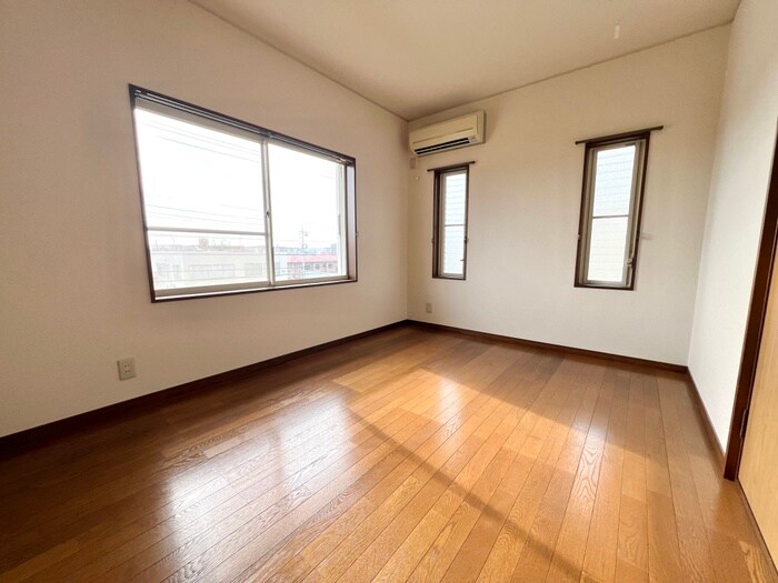 物件内観写真18　(居室)