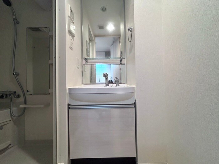 物件内観写真10　(洗面)