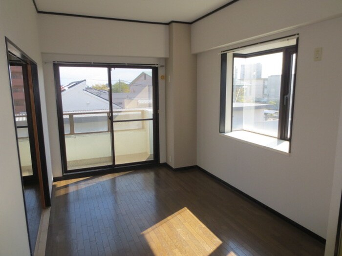 物件内観写真12　(居室)