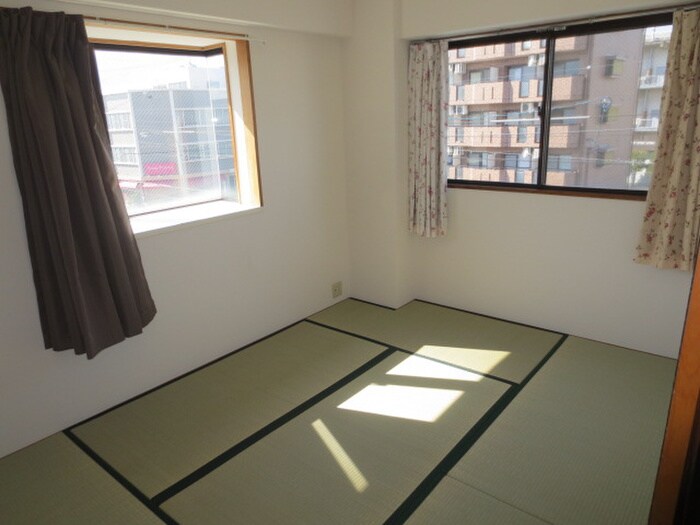 物件内観写真15　(居室)