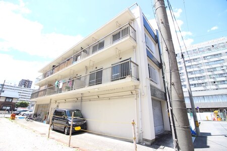 安田屋ビル外観写真