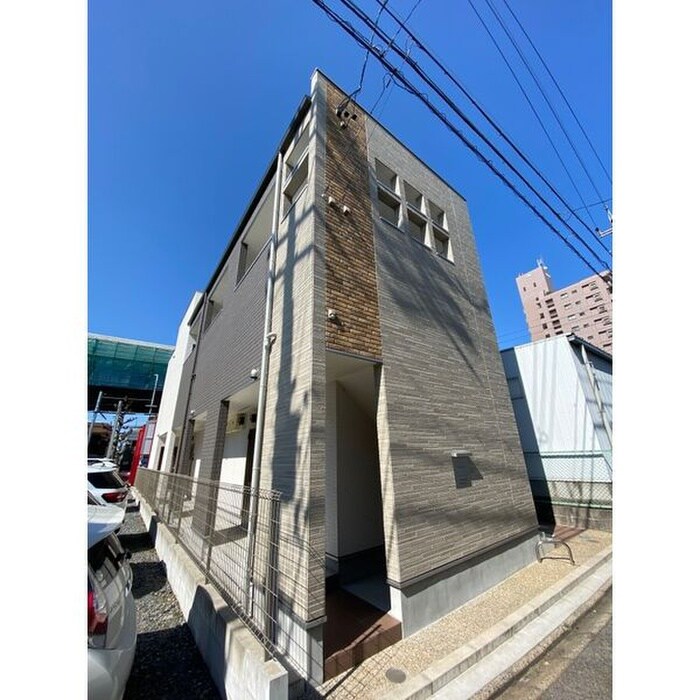 物件外観写真1　(外観写真)