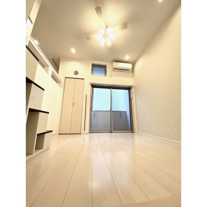 物件内観写真3　(居室)