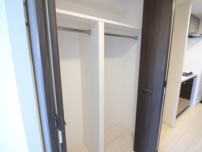 物件内観写真15　(収納)