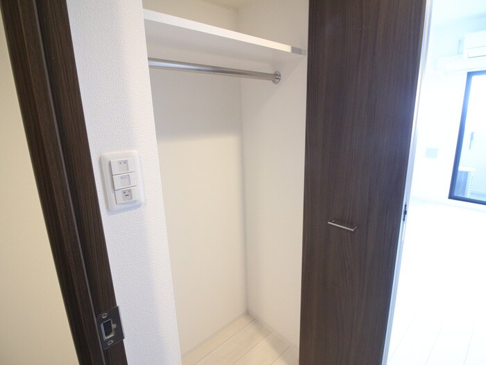 物件内観写真15　(収納)