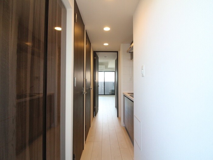 物件内観写真17　(廊下)