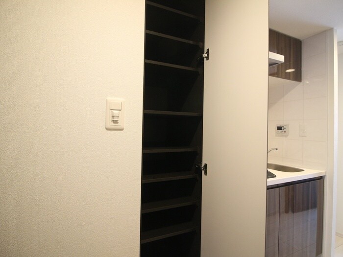 物件内観写真18　(靴箱)