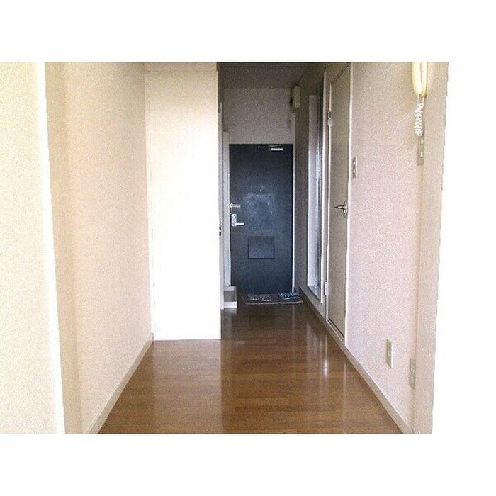 物件内観写真9　(廊下)