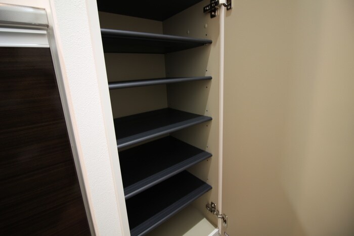 物件内観写真15　(靴箱)