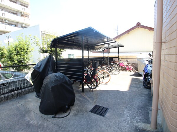駐輪場