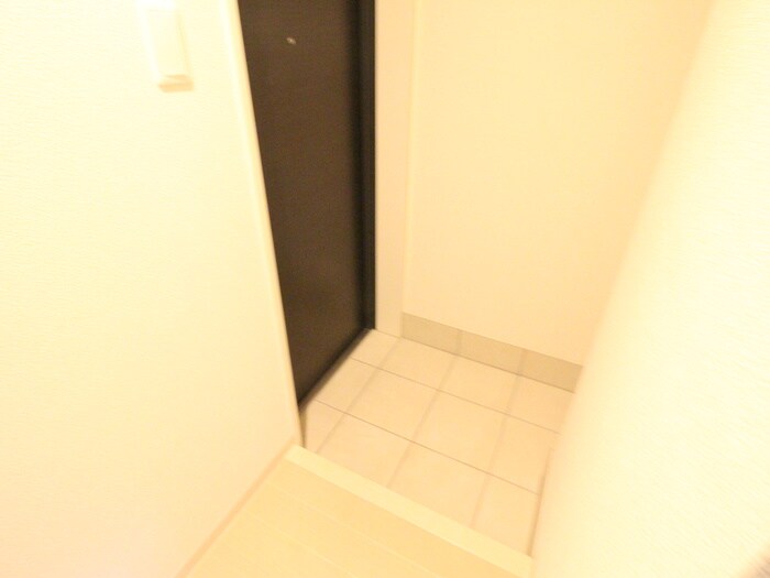 物件内観写真22　(玄関)