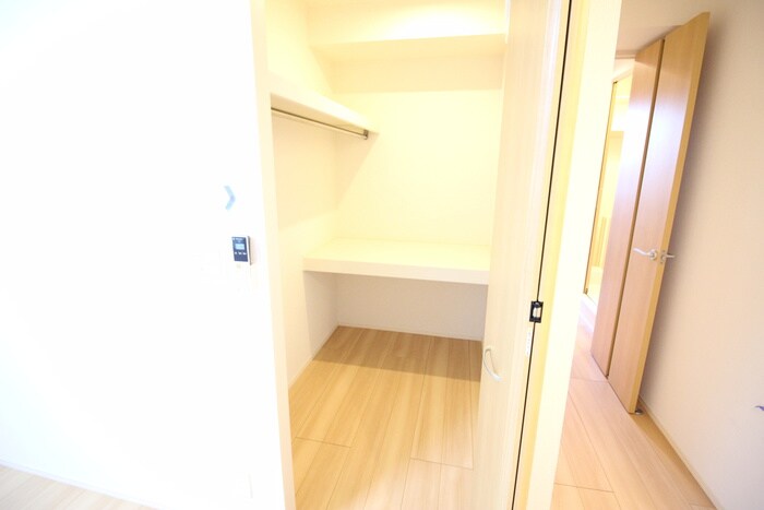 物件内観写真9　(収納)