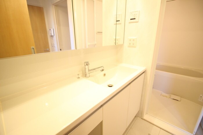 物件内観写真10　(洗面)