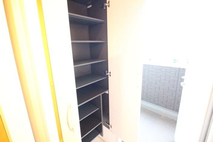 物件内観写真17　(靴箱)