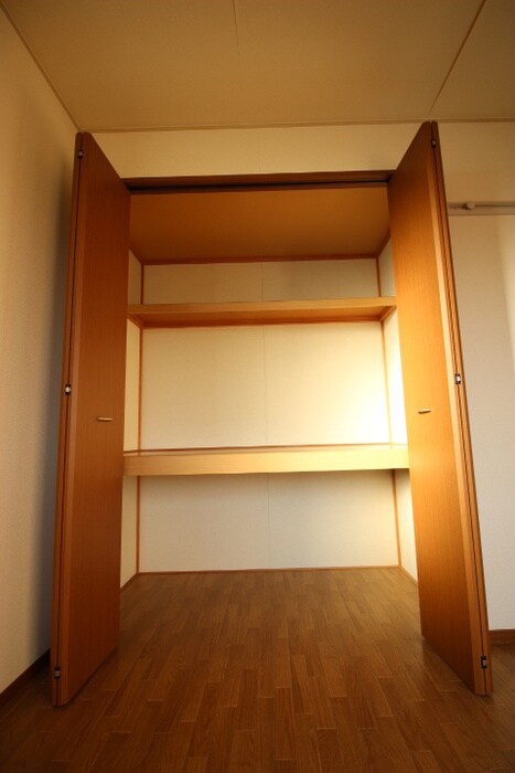 物件内観写真8　(収納)