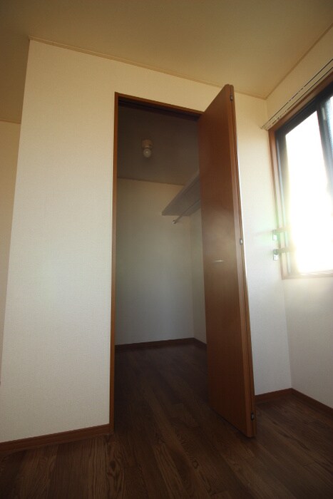 物件内観写真9　(収納)