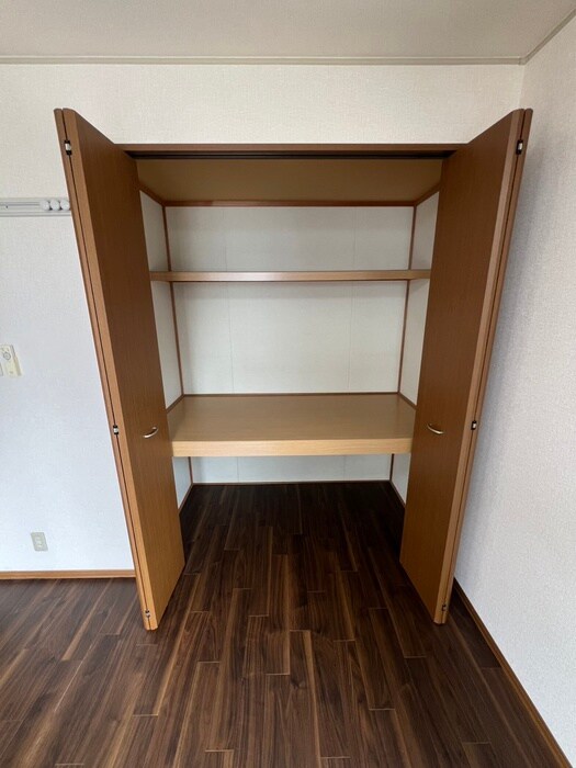 物件内観写真13　(収納)