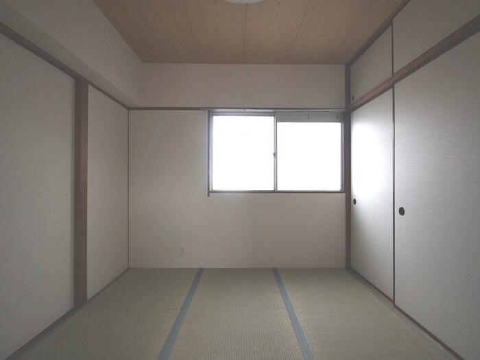 物件内観写真10　(居室)