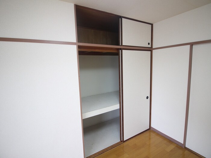 物件内観写真11　(収納)