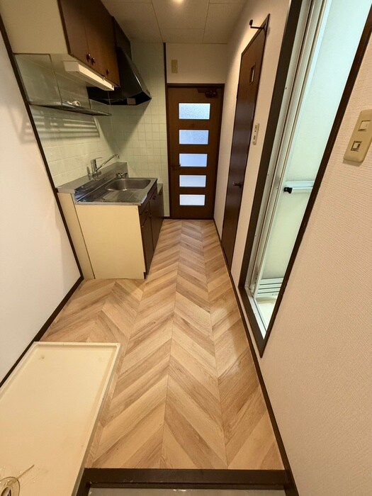 物件内観写真17　(廊下)