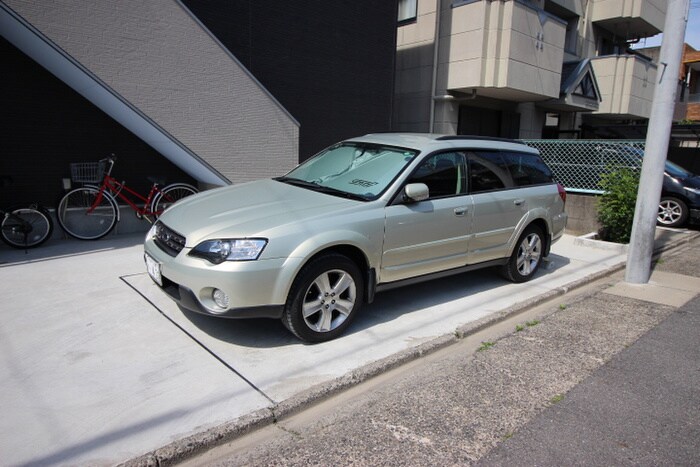 物件外観写真3　(駐車場)