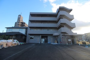 Reveur守山外観写真