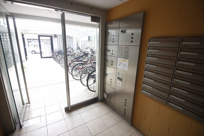 物件外観写真4　(建物設備)